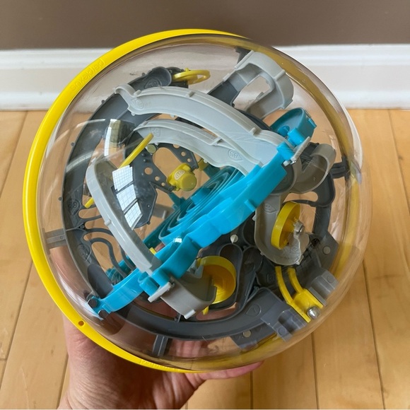 Perplexus Maze Game Ball Brain Teaser Puzzle Obstacle Course - Picture 4 of 4